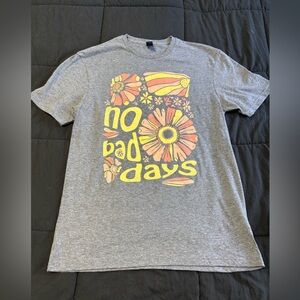 Size medium, no bad days shirt